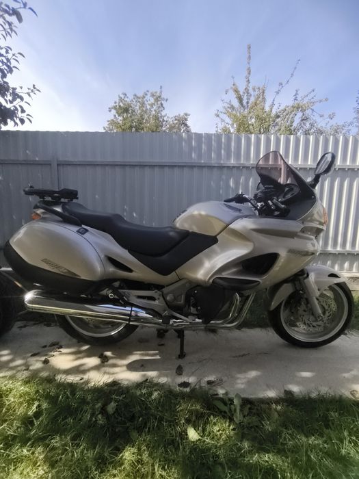 Honda nt 650 deauville