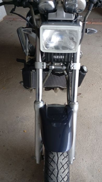 Vende-se Yamaha FZX750