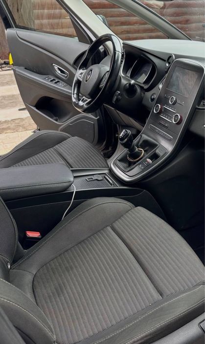 Продам Renault Scenic 2017