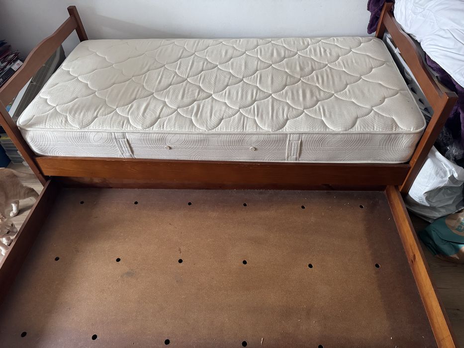 Vendo Cama com gaveteiro