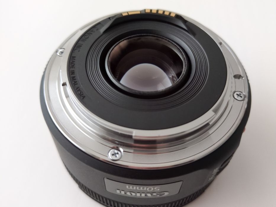 Objectiva Canon EF 50mm f/1.8 STM (como nova)