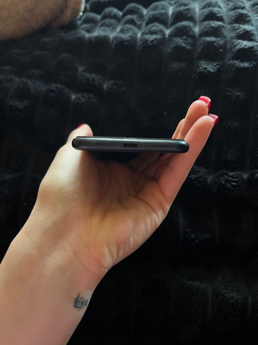 ТЕРМІНОВО! iPhone SE 2024 новий стан