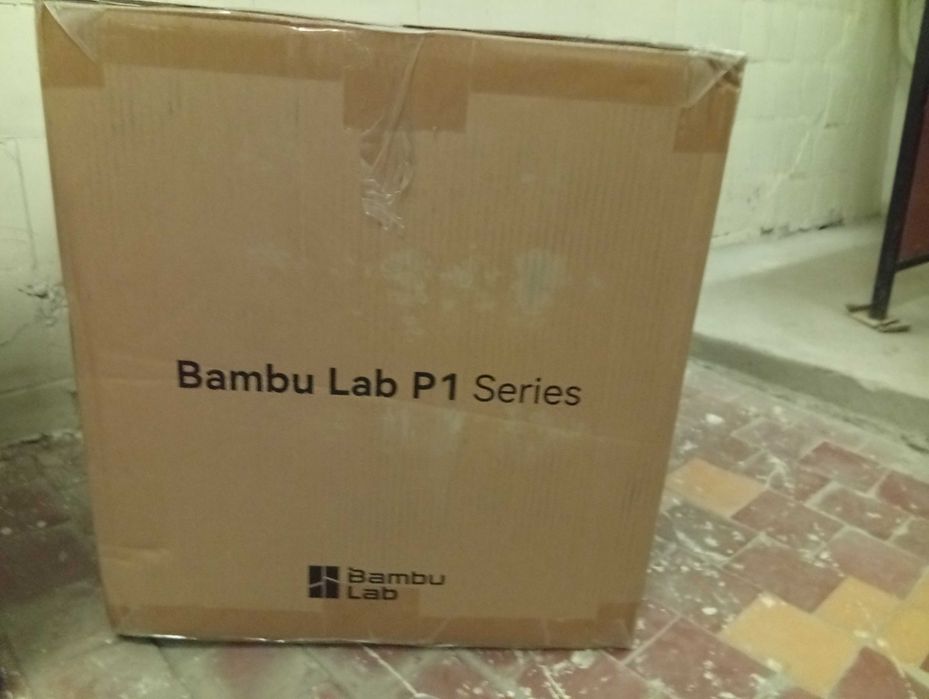 3D принтер Bambu Lab P1S.