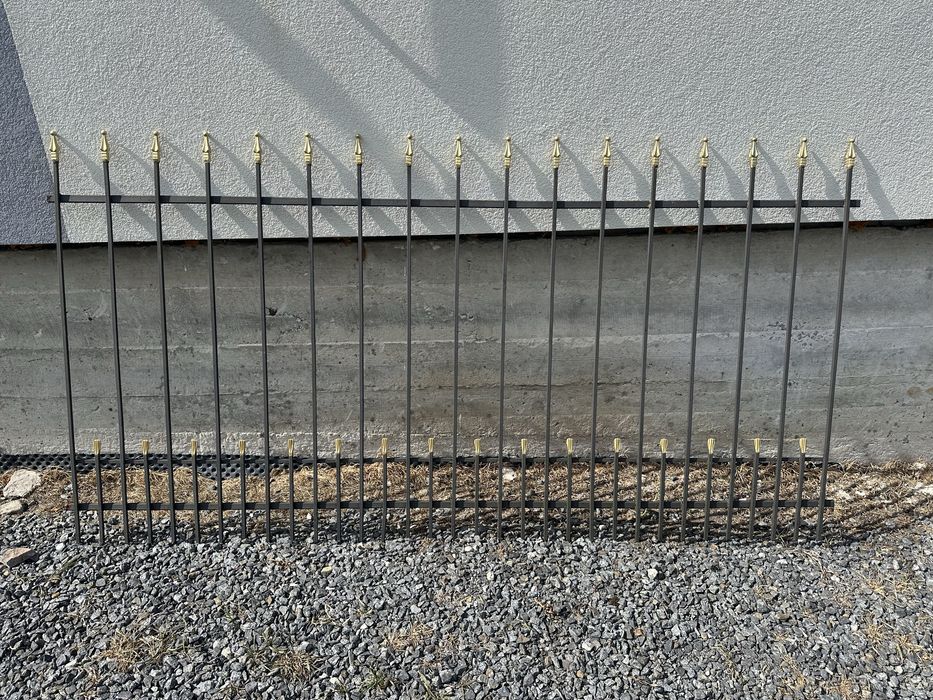 Огорожа металева