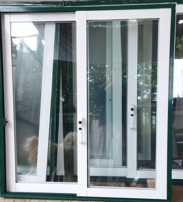 Janelas climalit 7cm de espessura.