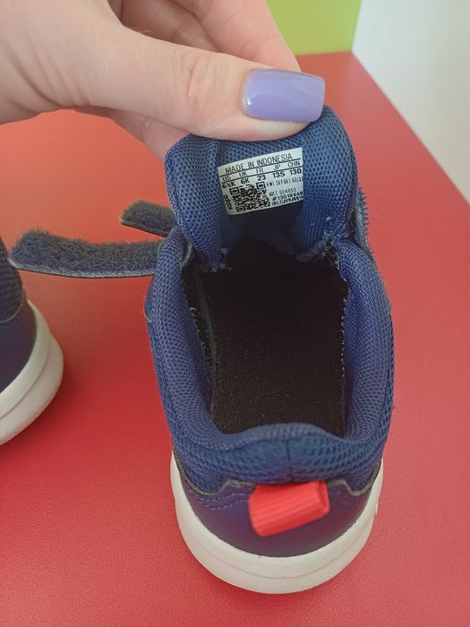 Дитячі кросівки Adidas