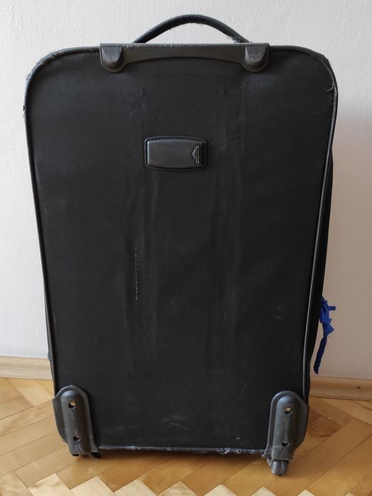 Walizka 64 x 42 x 24