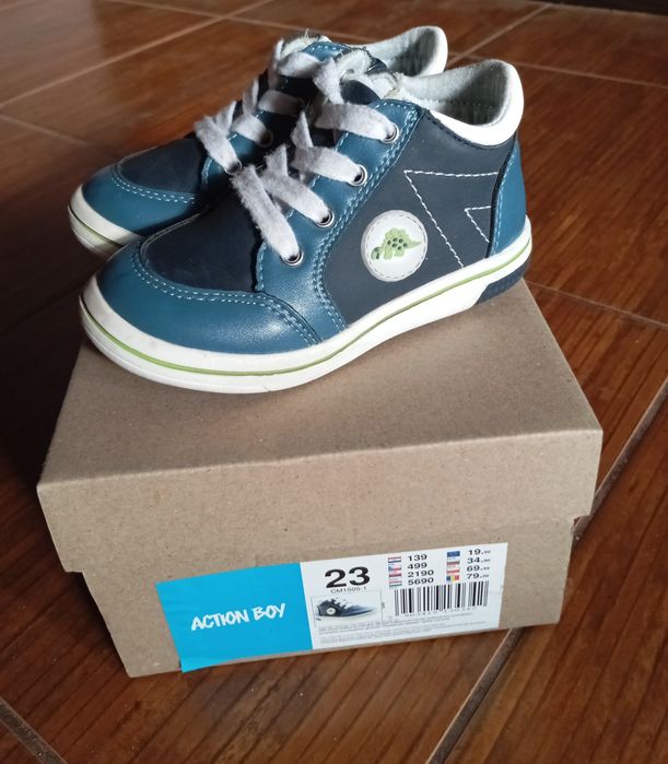 Buty chłopięce 23