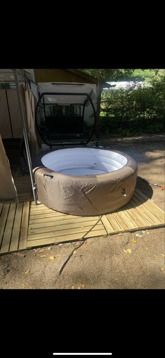 Sprzedam działkę 1600m. Woda, prąd, studnia, ogrodzona