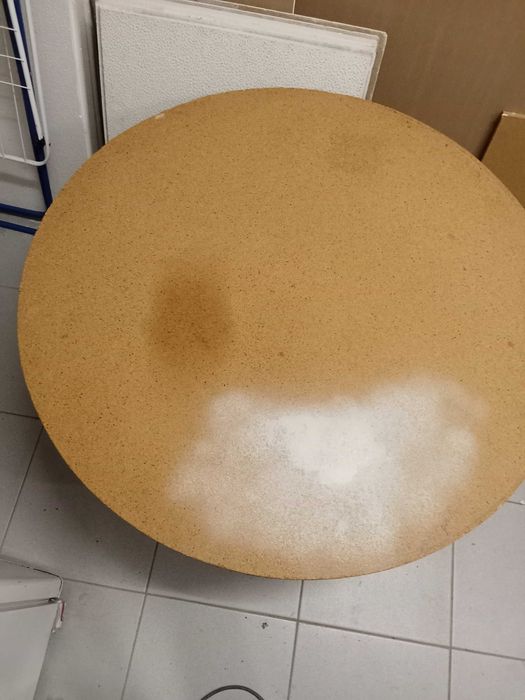 Mesa de apoio redonda