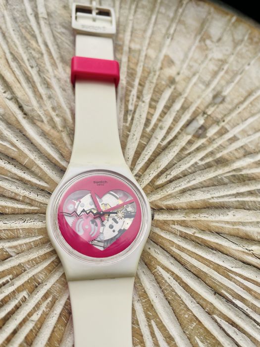 Relógio Swatch Original – Design Coração | Edição Criativa
