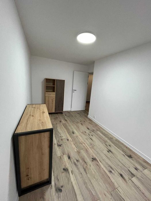 Mieszkanie po kapitalnym remoncie. - Więcej
