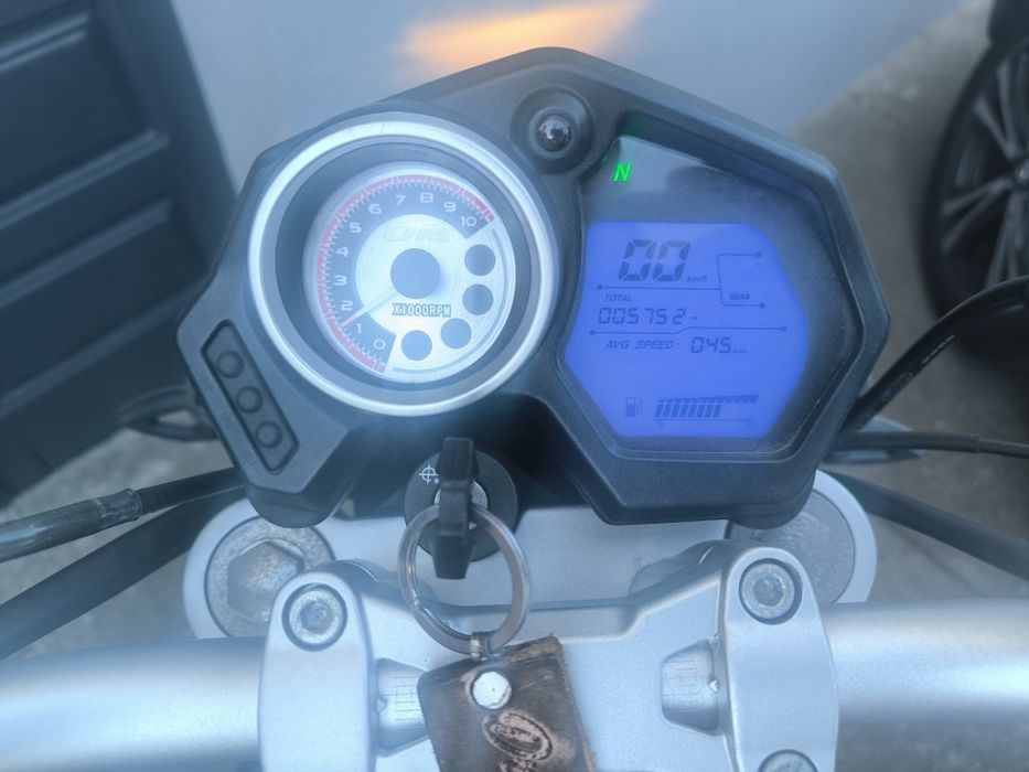 UM xstreet 125 R