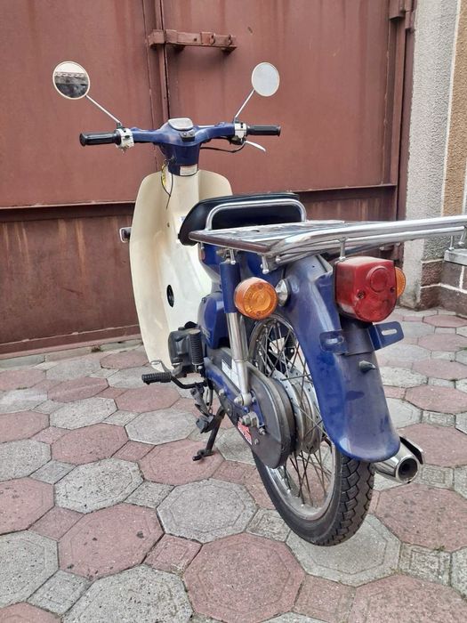 Honda Super Cub 50 FI 2008 року випуску мопед скутер мотоцикл