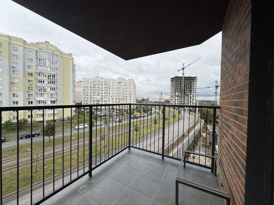 Продаж квартири в житловому комплексі бізнес класу