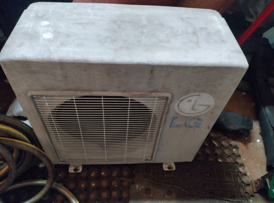 Продам кондіціонер LG LS-J0764BL