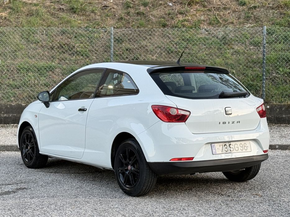 SEAT Ibiza — fotografia 4