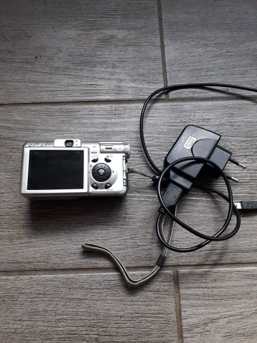 Продам фотоапарат Canon pc1155