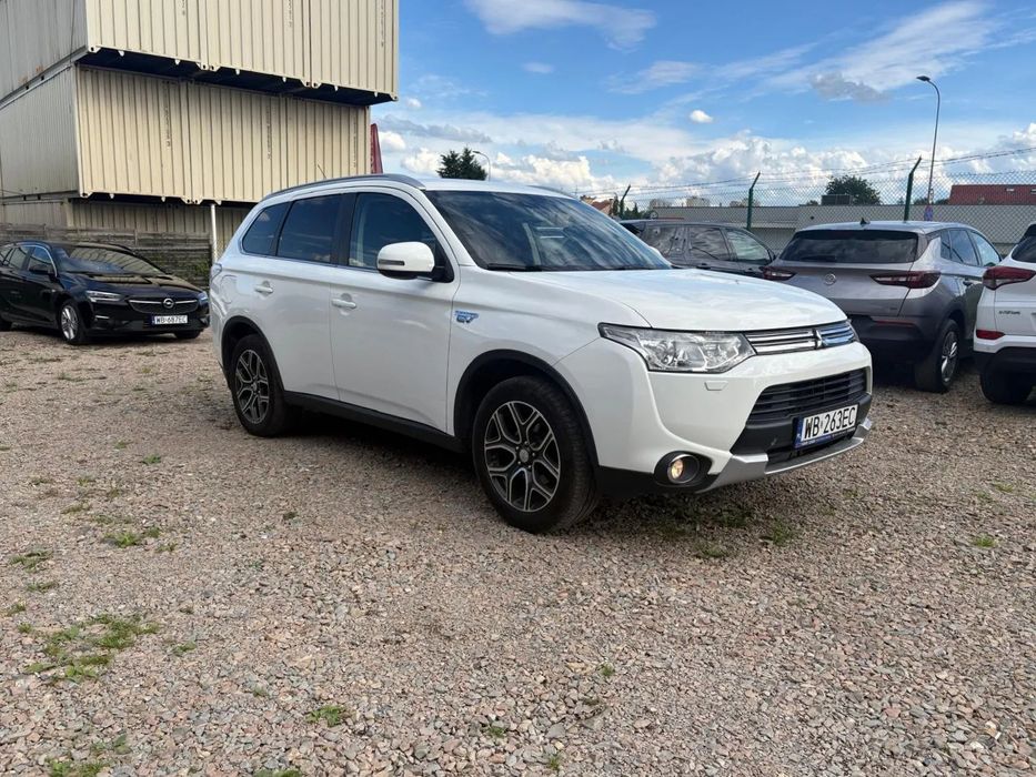 Mitsubishi Outlander Bezwypadkowy Full ASO stan bdb