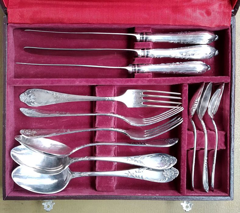 Столовый набор, .  3 Х 3 Х 3 Х 3. Серебряное покрытие