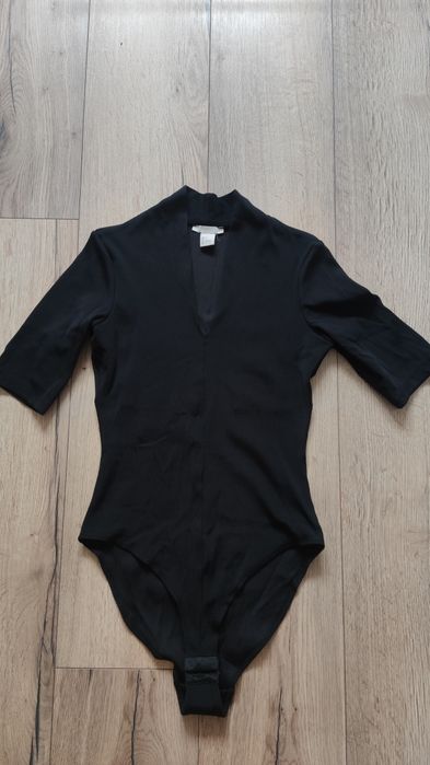 Czarne body r. XS