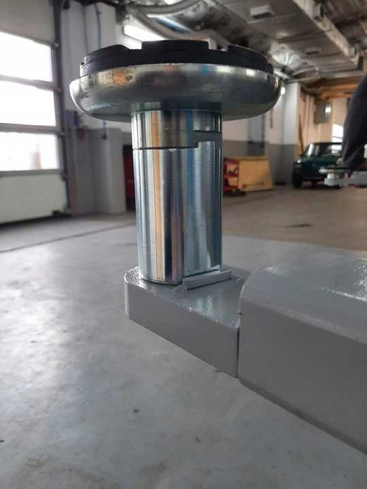 Podnośnik dwukolumnowy 2 kolumnowy BESTLIFT 242DDE AUTOMAT - SZEROKI