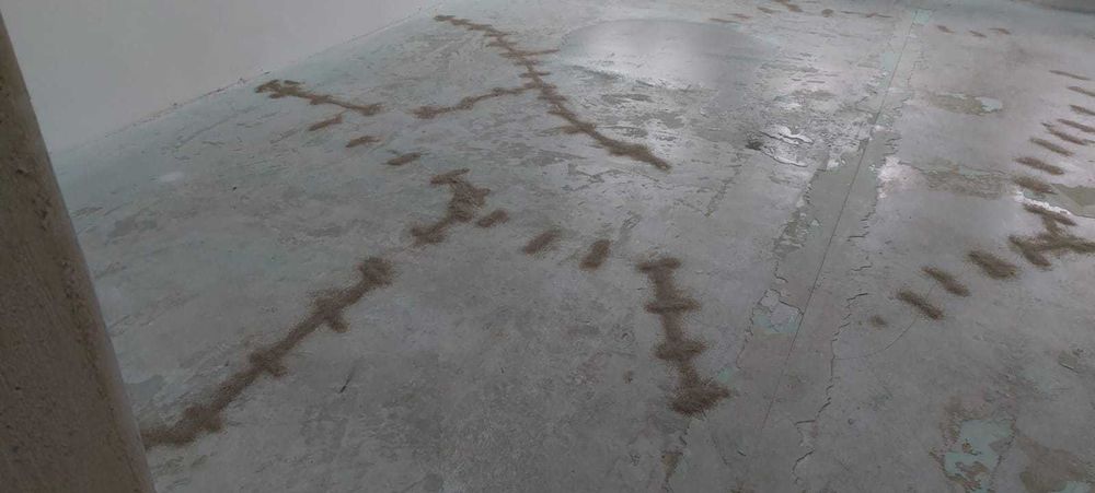 Wylewka poziomująca/wygładzająca/wyrównująca, naprawa podłóg