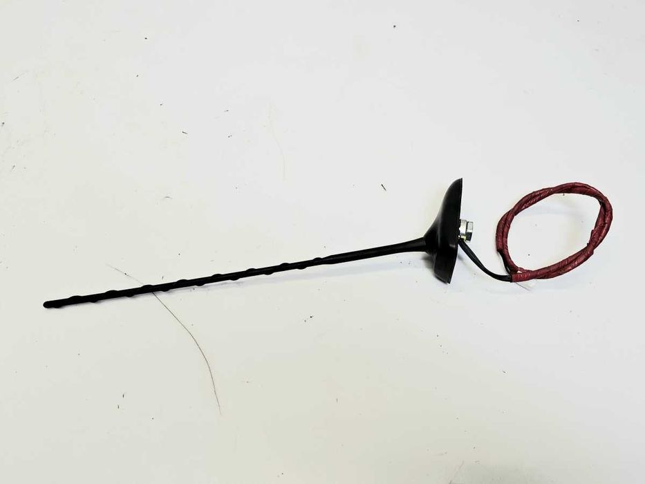 Antena radiowa na dach kpl Yaris III Lift 2014r-2020r