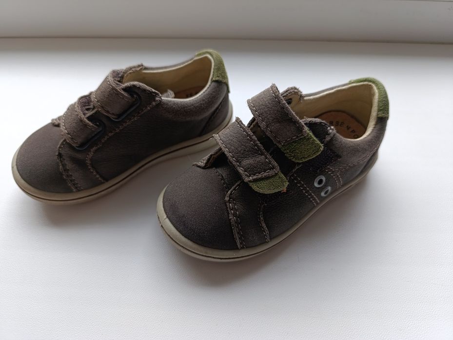 Дитяче взуття, Кросівки дитячі