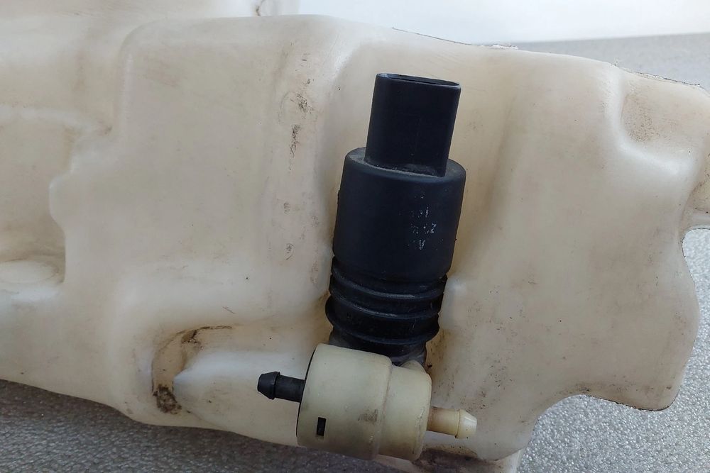 Reservatório / depósito água limpa vidros SEAT Ibiza II (6K1)