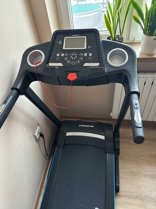 Bieżnia urbogym V520S jak nowa