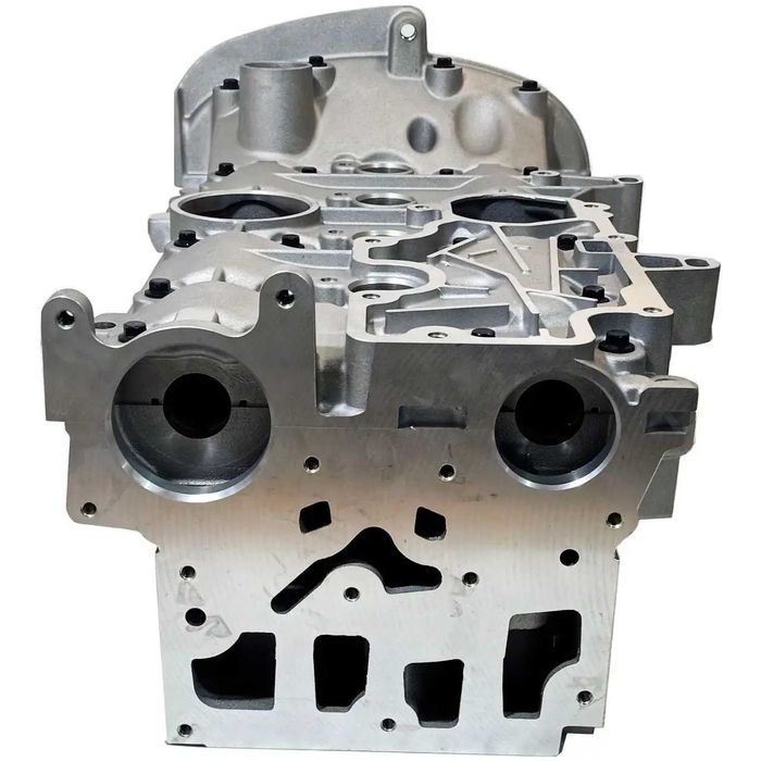 ГБЦ Renault Megane Scenic Laguna Clio Symbo  Kangoo 1.6 7701473353