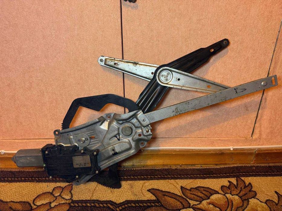 BMW E36 купе, б/в лівий склопідйомник (регулятор скла)