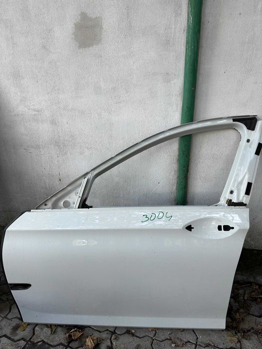 Дверь передняя правая Bmw 7 f01  750