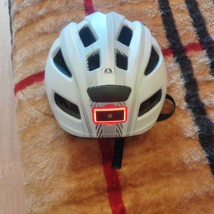 Capacete  trotinetes/ bicicleta