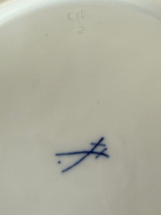 Miśnia Meissen patera rozproszone kwiaty