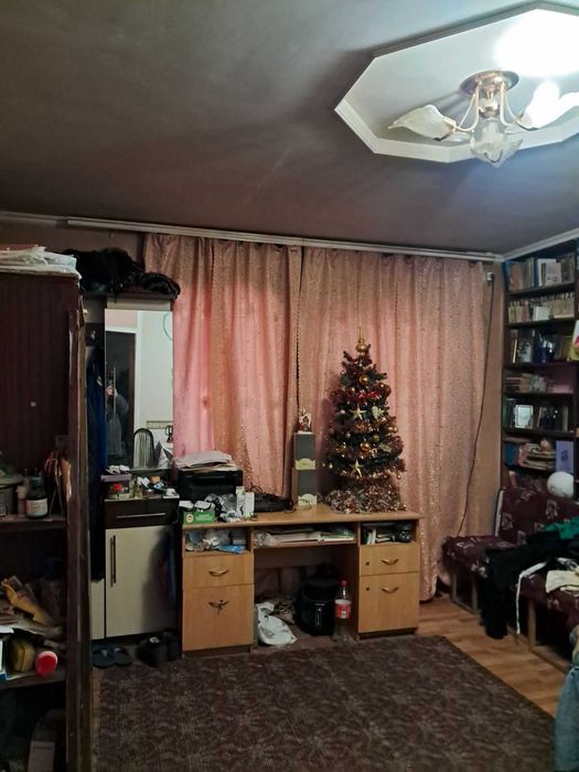 Продам частину будинку на П'ятничанах 0962