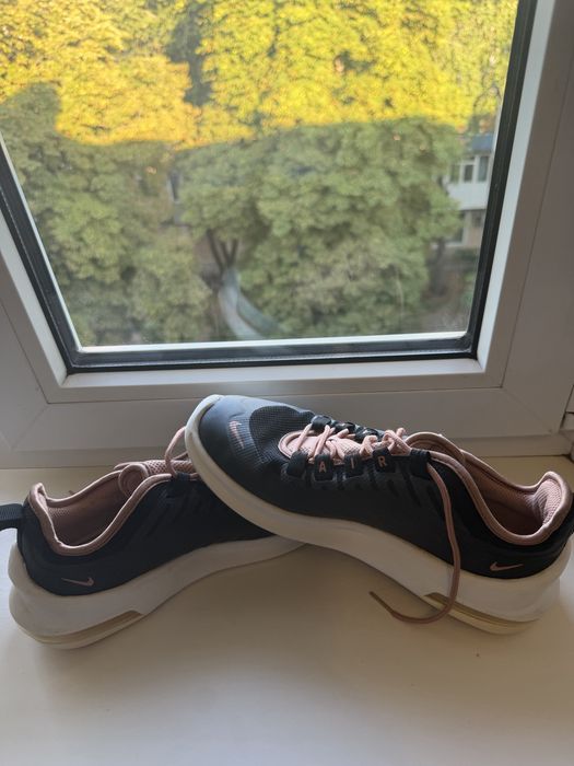 Жіночі кросівки nike air