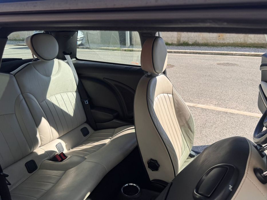 Mini cooper D de 2011 com 150 000 kms