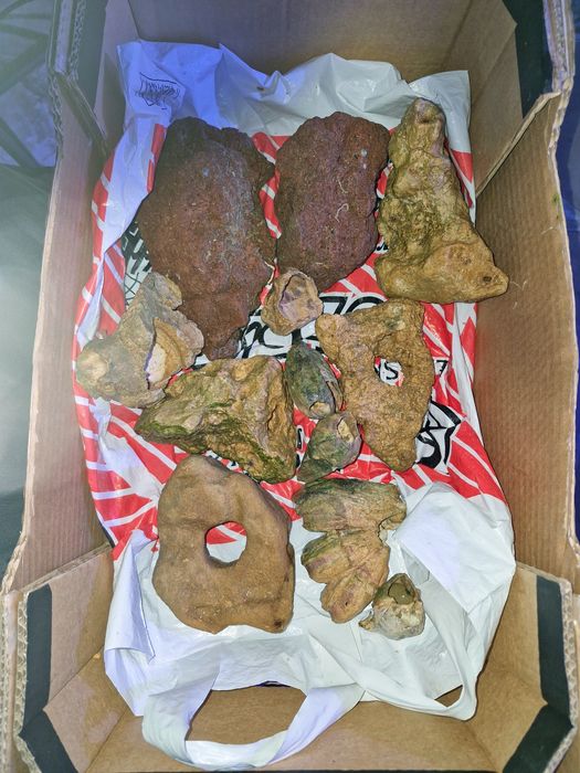 Kartonik  skał do Malawi