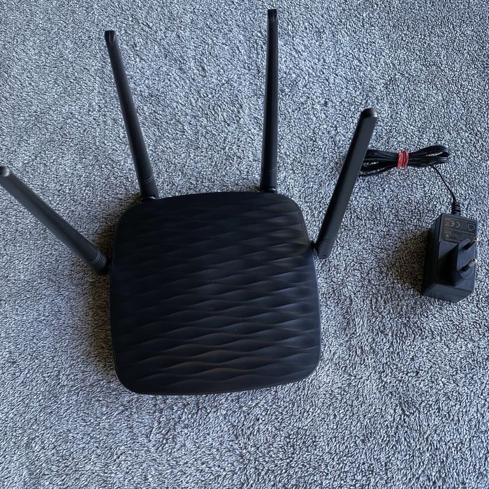 Двухдиапазонный роутер Tenda AC5 ac1200