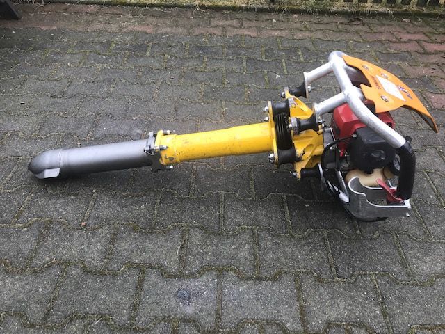 Podbijarka kolejowa Robel