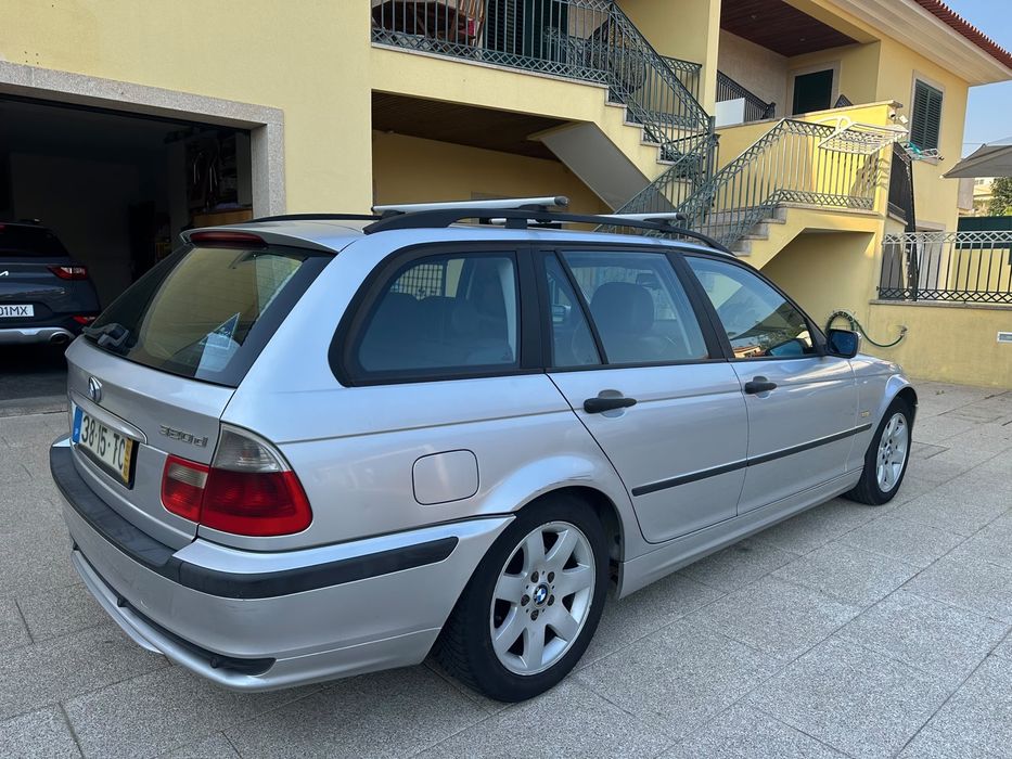Vendo BMW 320 diesel.