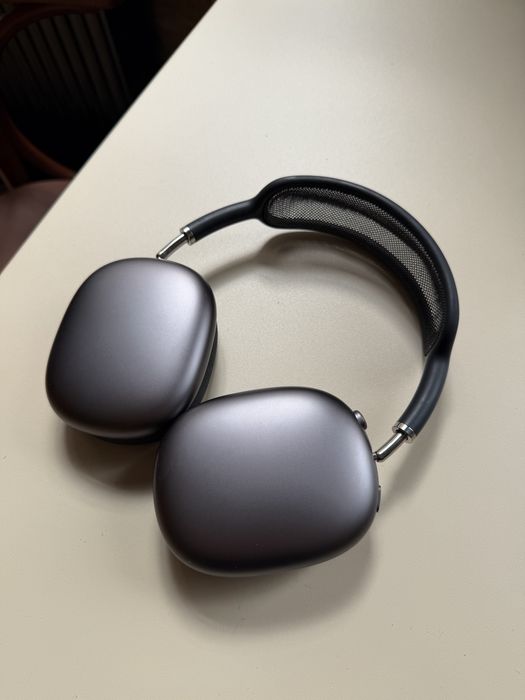 AirPods Max w stanue IDEALNYM