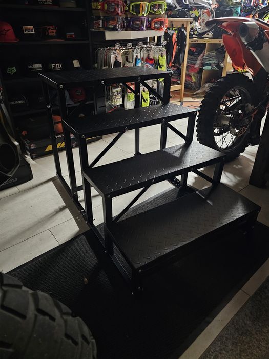 Escadas Rolote 4 Degraus com corrimão