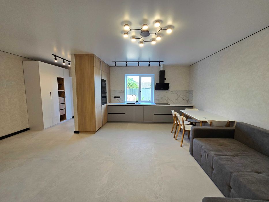 Здається 2-х кімн.таунхаус по вул.Гончара в р-ні Пирогово,читайте опис