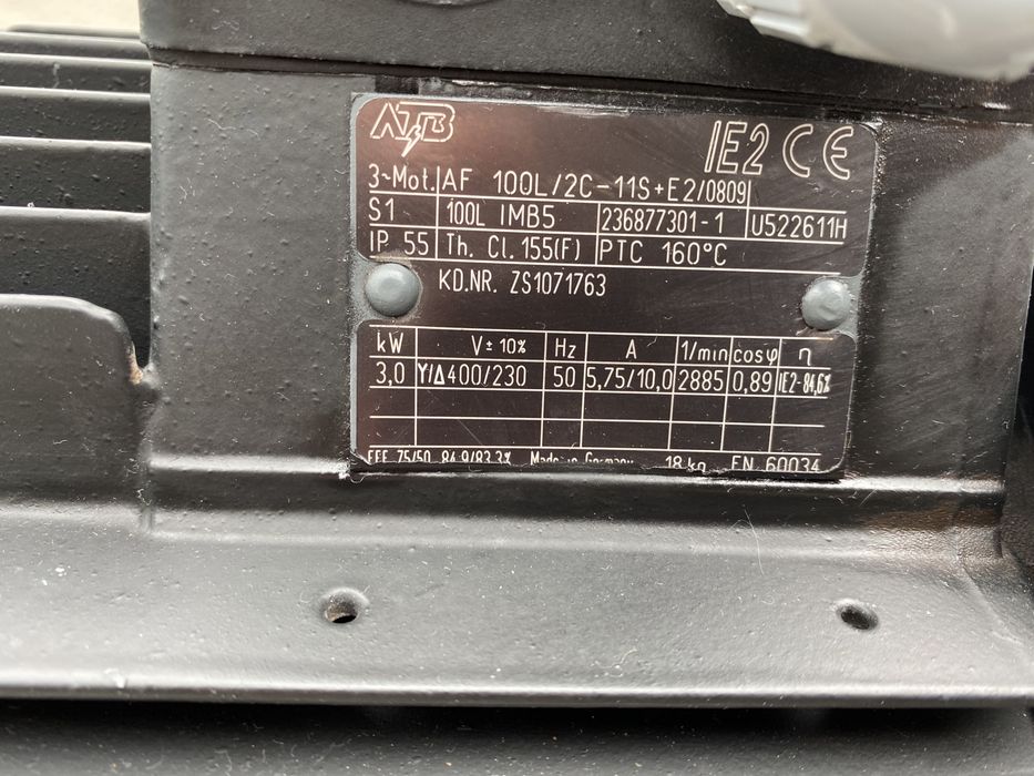 Pompa próżniowa śrubowa CNC suszarnia Gardner Denver TWISTER S-VSI 100