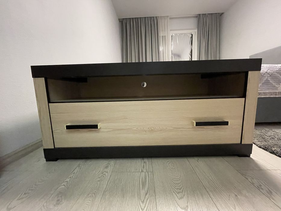 Тумба під телевізор