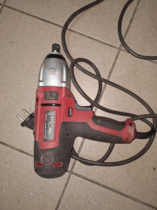 Klucz udarowy 230v do kół