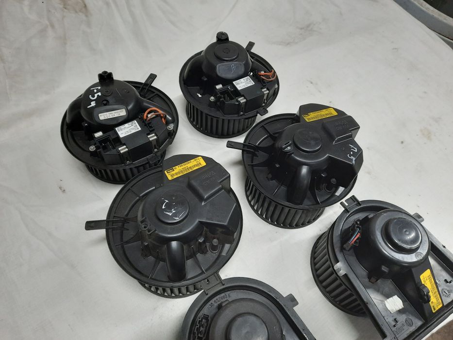 Моторчик пічки Вентилятор Volkswagen Passat B6 B7 Golf 5 Caddy Touran